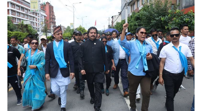 माइतिघरबाट हिंडेरै संसद भवन गए रास्वपा सांसदहरू