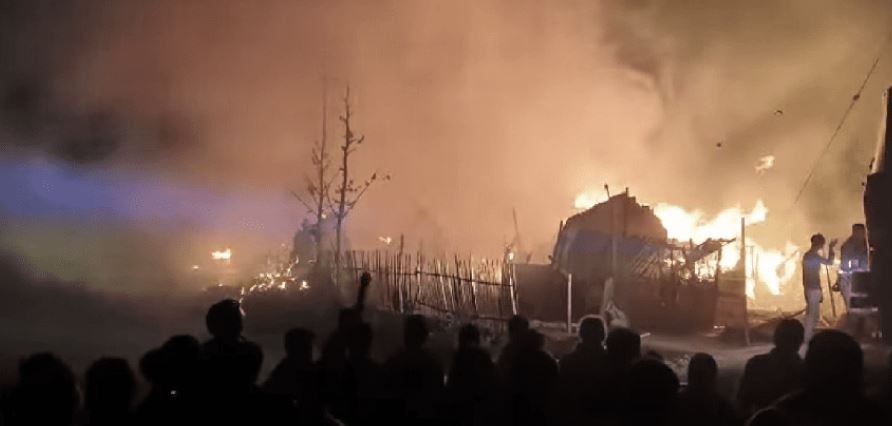 रौतहटमा आगलागीबाट ७ घर जलेर नष्ट, लाखौँको क्षति