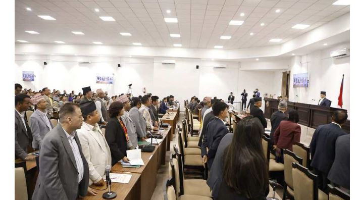 विपक्षी सांसदले संसद्‌मै मागे प्रधानमन्त्रीको राजीनामा