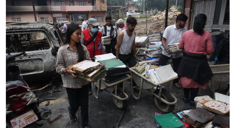 जोगिएका फाइलहरू सर्वोच्च अदालतबाट सुरक्षित स्थानतर्फ सारियो