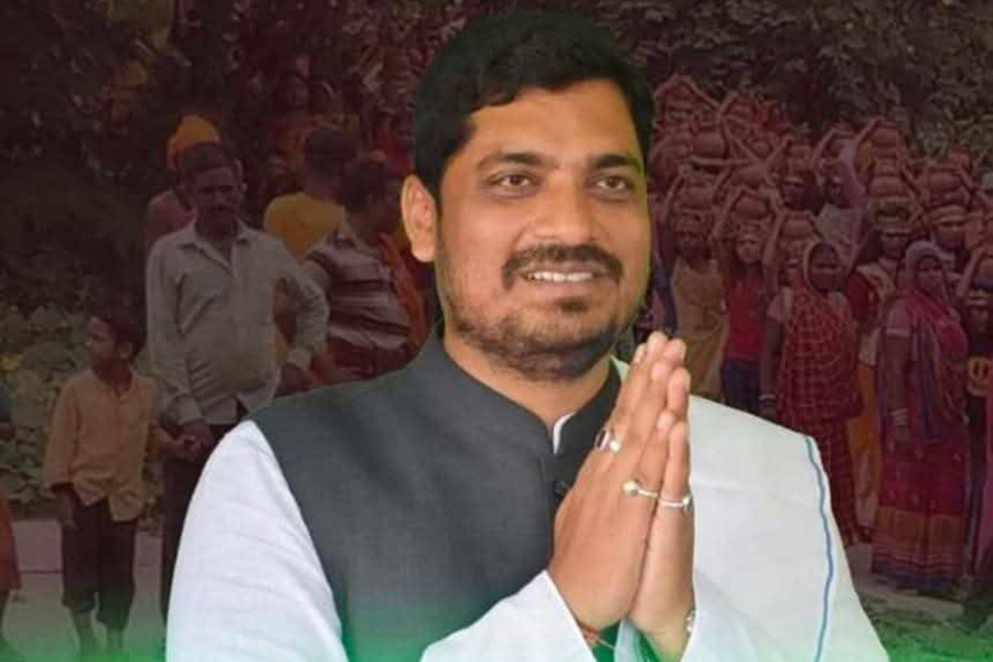 जसपाका मधेश प्रदेश सांसद सरोज सिंह पक्राउ