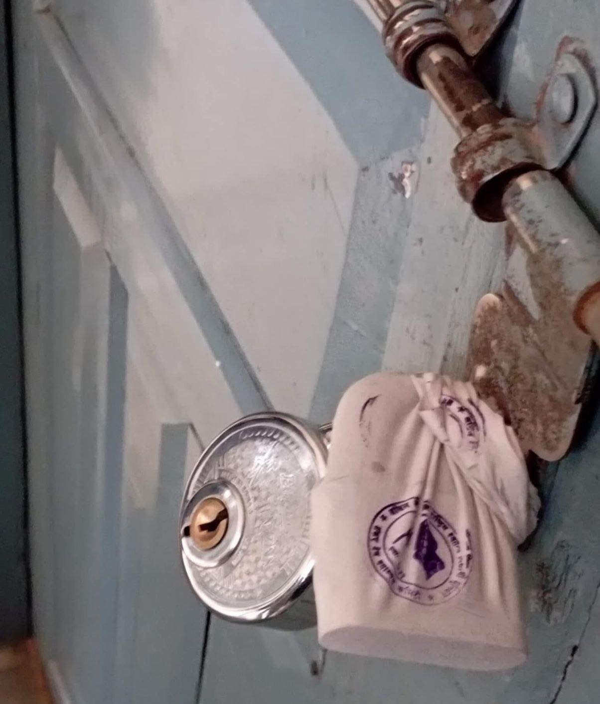 शंकरदेव क्याम्पसमा ३ विद्यार्थी संगठनको तालाबन्दी