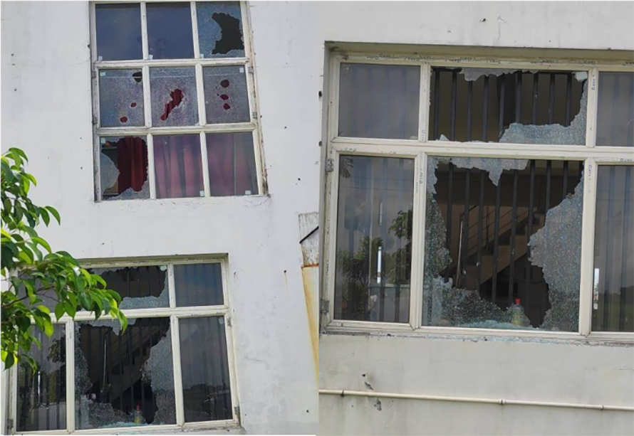 विराटनगर भन्सार कार्यालयमा ढुंगामुढा